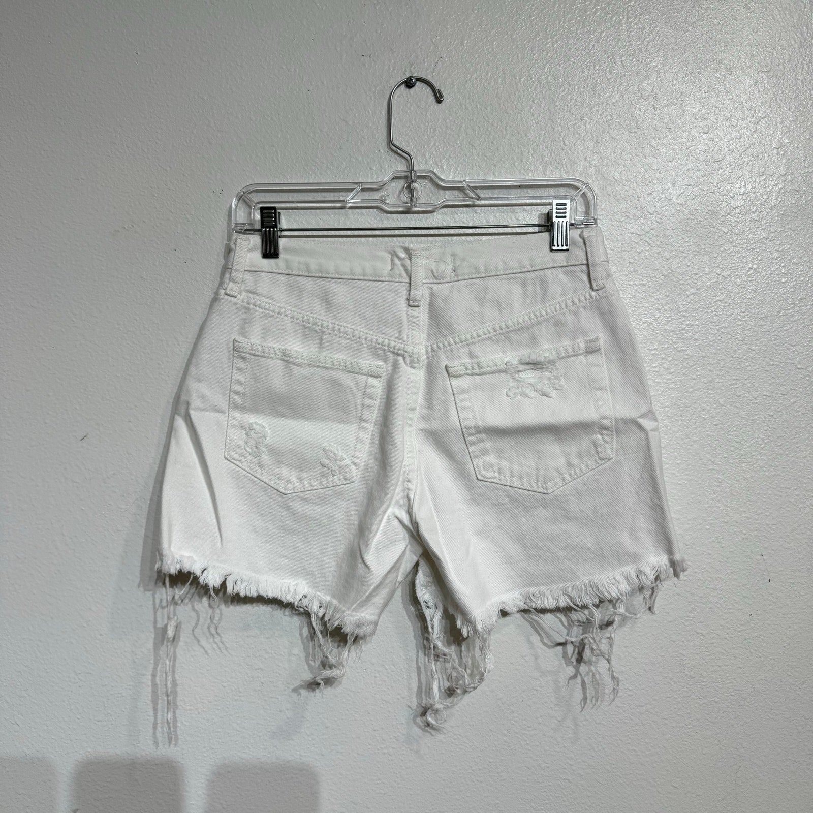 Free People Optic White Maggie Distressed Shorts Sz 26 NWT