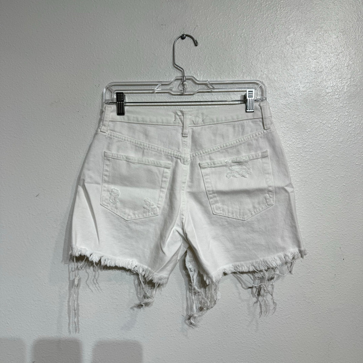 Free People Optic White Maggie Distressed Shorts Sz 26 NWT