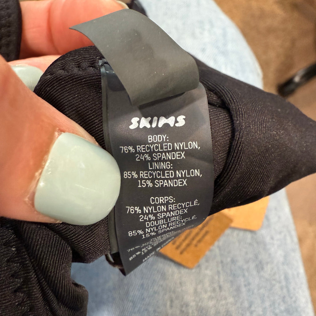 SKIMS Signature Swim Onyx Black Plunge Bikini Top Sz XXS NWT