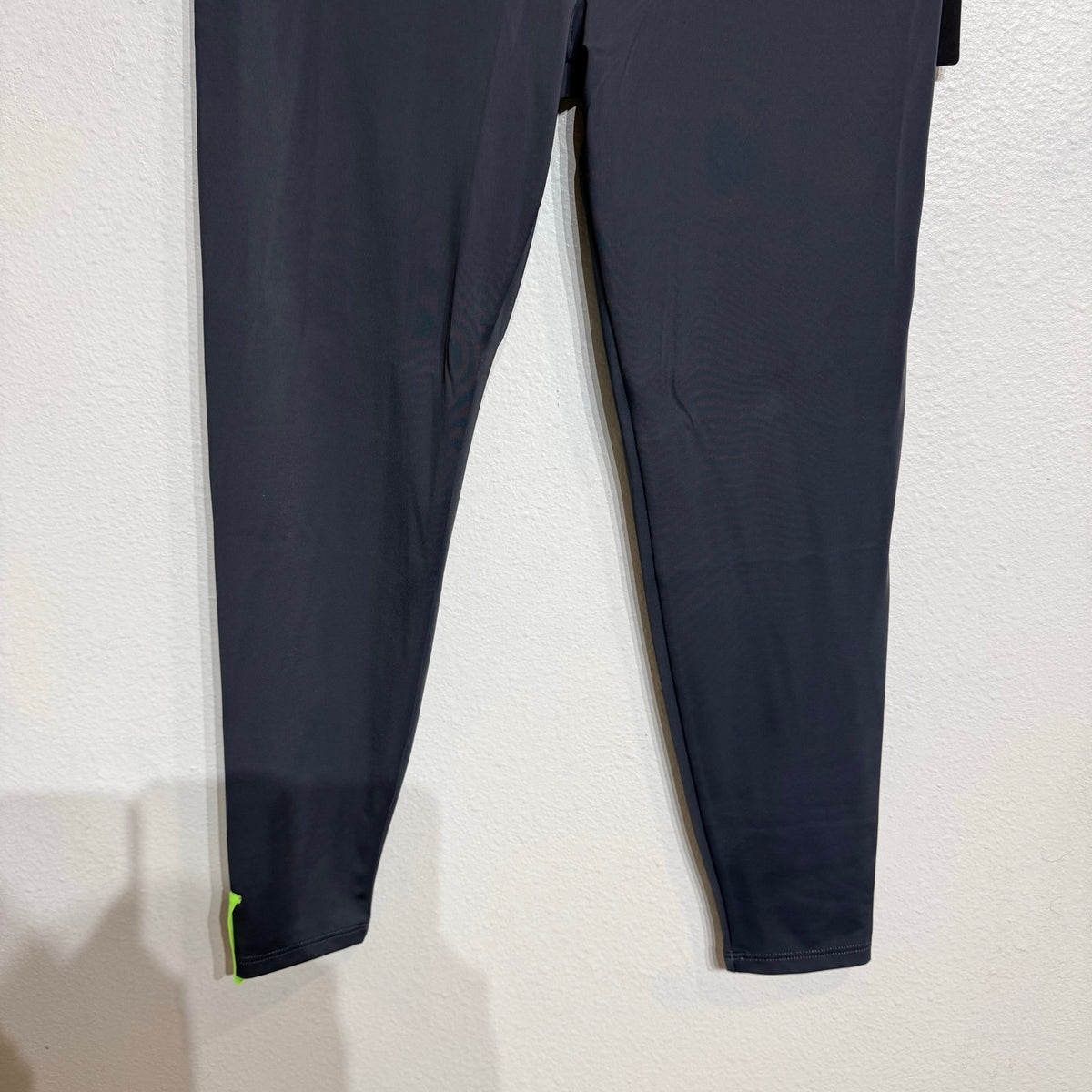 Lanston Sport Gray Pink Colorblock Leggings Sz L NWT