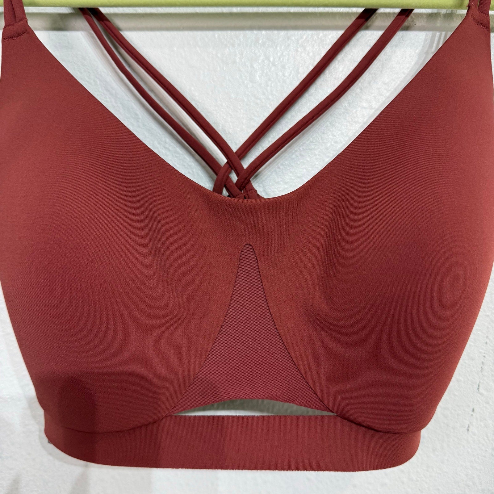 Victoria’s Secret VSX Brick Coral Strappy Sports Bra Sz S DD NWT