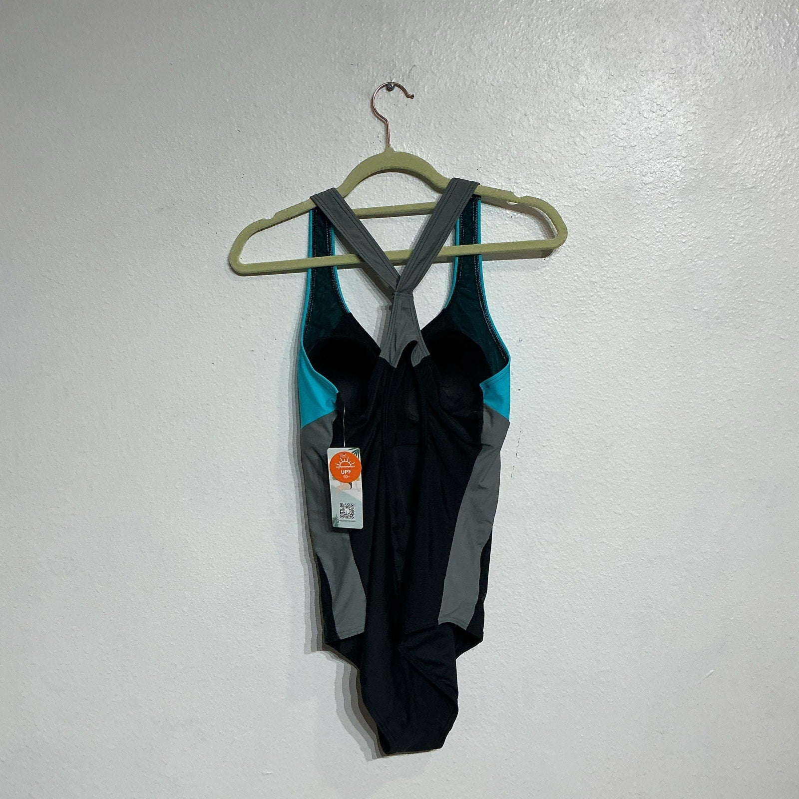 Charmo Black Colorblock One Piece Slimming Swimsuit Black Sz M NWT