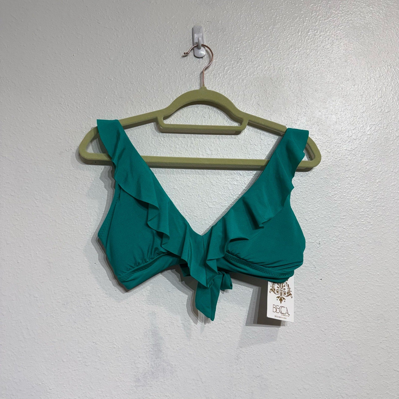Becca By Rebecca Virtue Green Socialite Ariella Ruffle Bikini Top Sz D Cup NWT