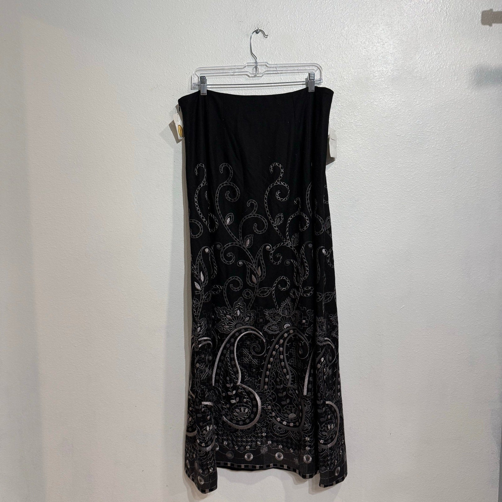 Talbots Black Maxi Skirt Embroidered Hem Boho Elegant Sz 16 NWT