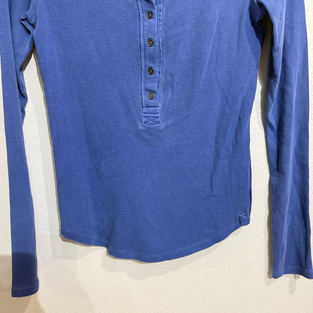 We The Free Free People Cold River Blue Ribbed Long Sleeve Henley Top Sz S NWT