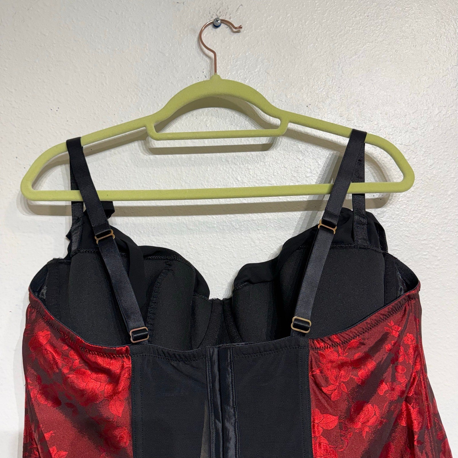 Cacique Red Floral Satin Corset Bustier Top With Garters Sz 26 NWT