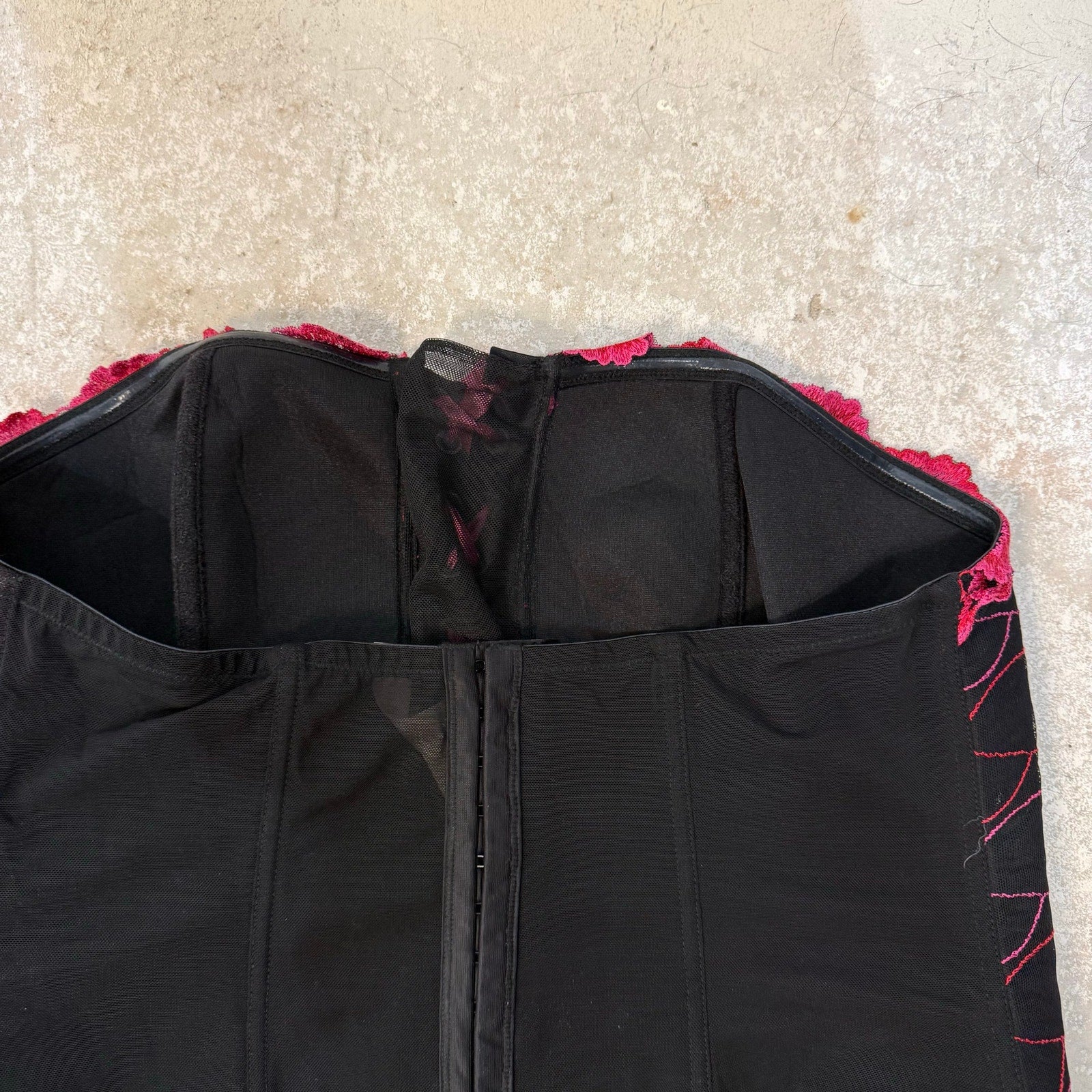 Cacique Black Floral Lace Up Corset Bustier Mesh Boned Lingerie Sz 26/28 NWT