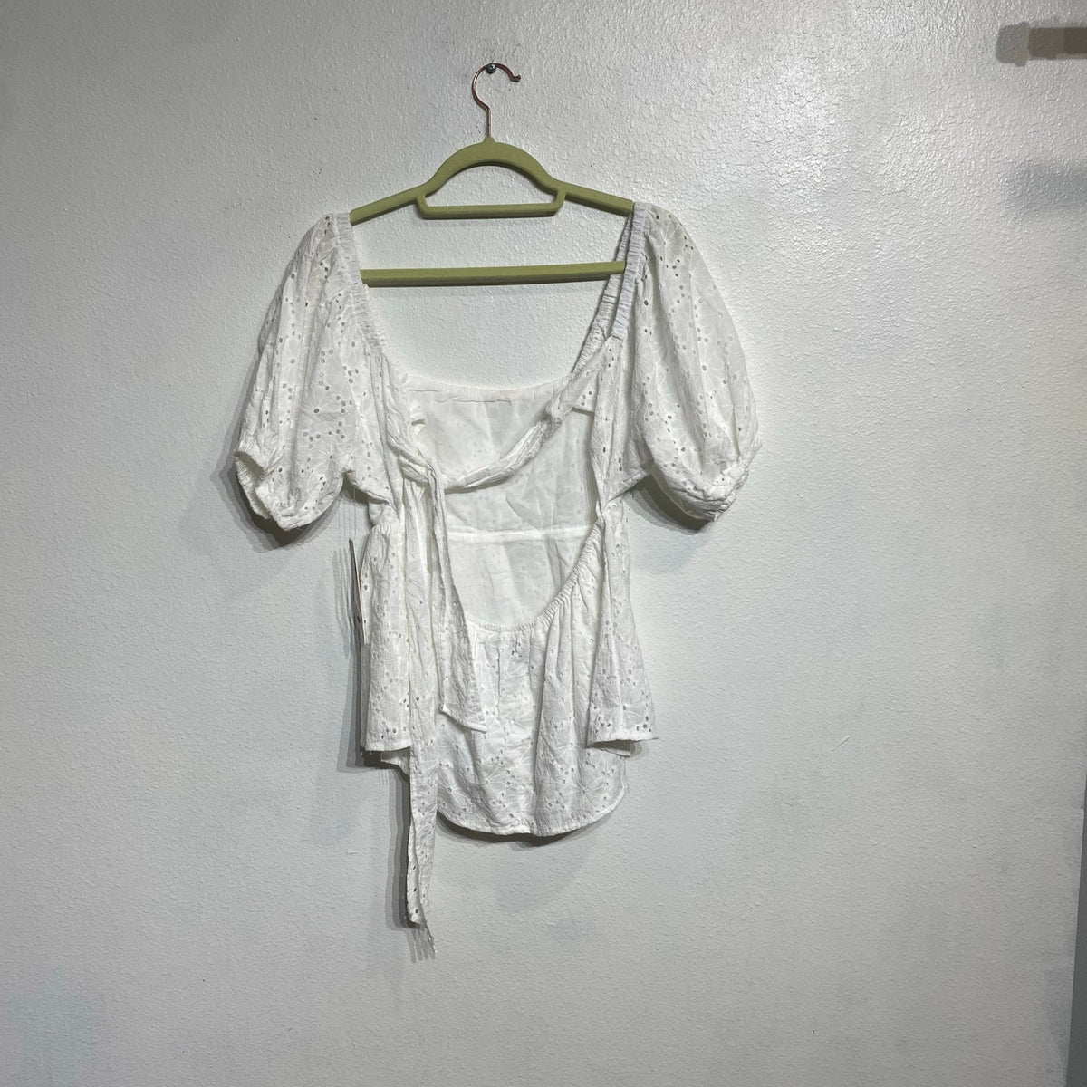 Aqua White Babydoll Eyelet Top Sz M NWT