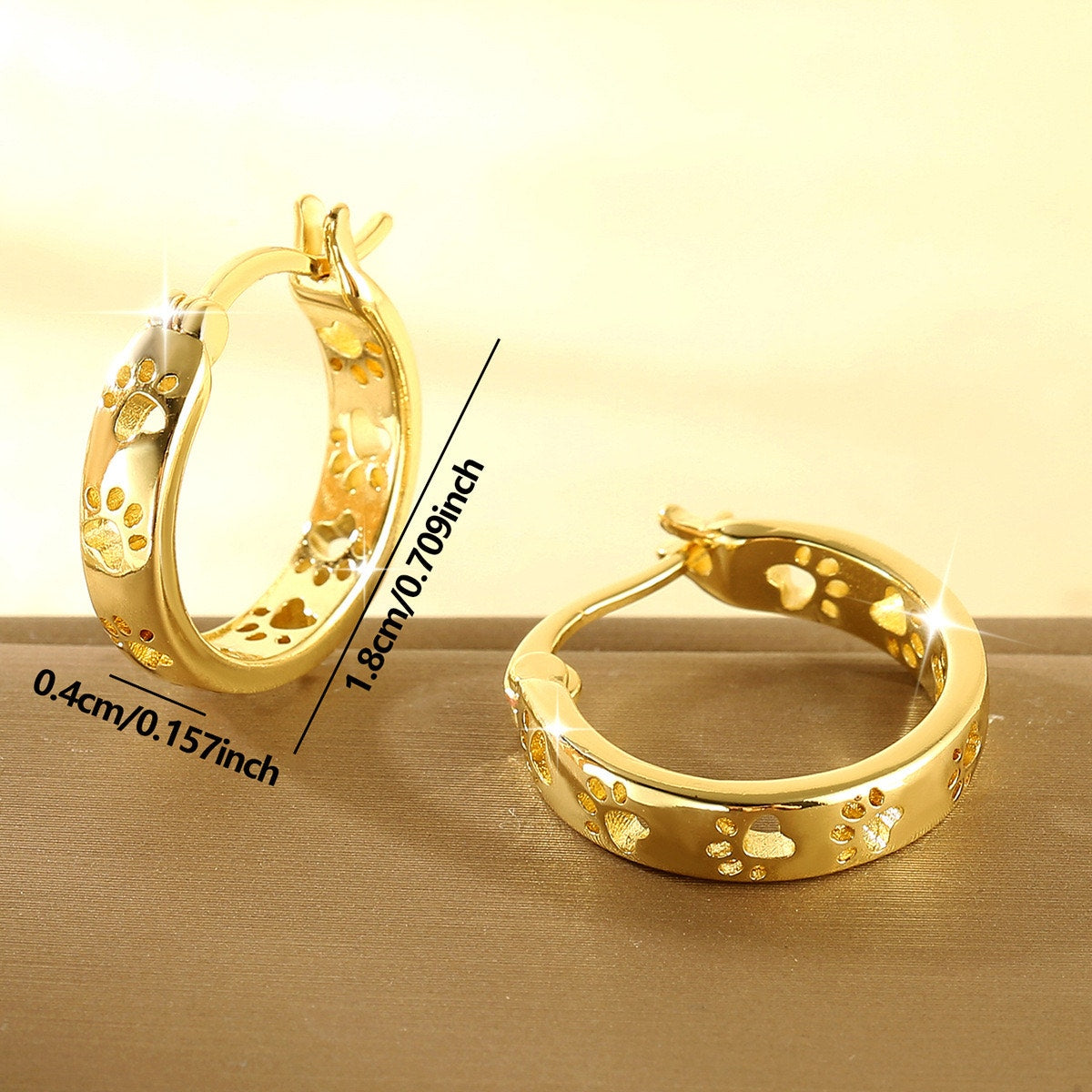 Gold Retro Paw Print Hoop Earrings Pet Lover Huggie Hoops NWOT