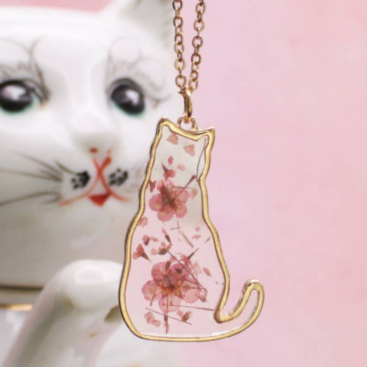 Floral Friend Gold Cat Dried Flower Necklace