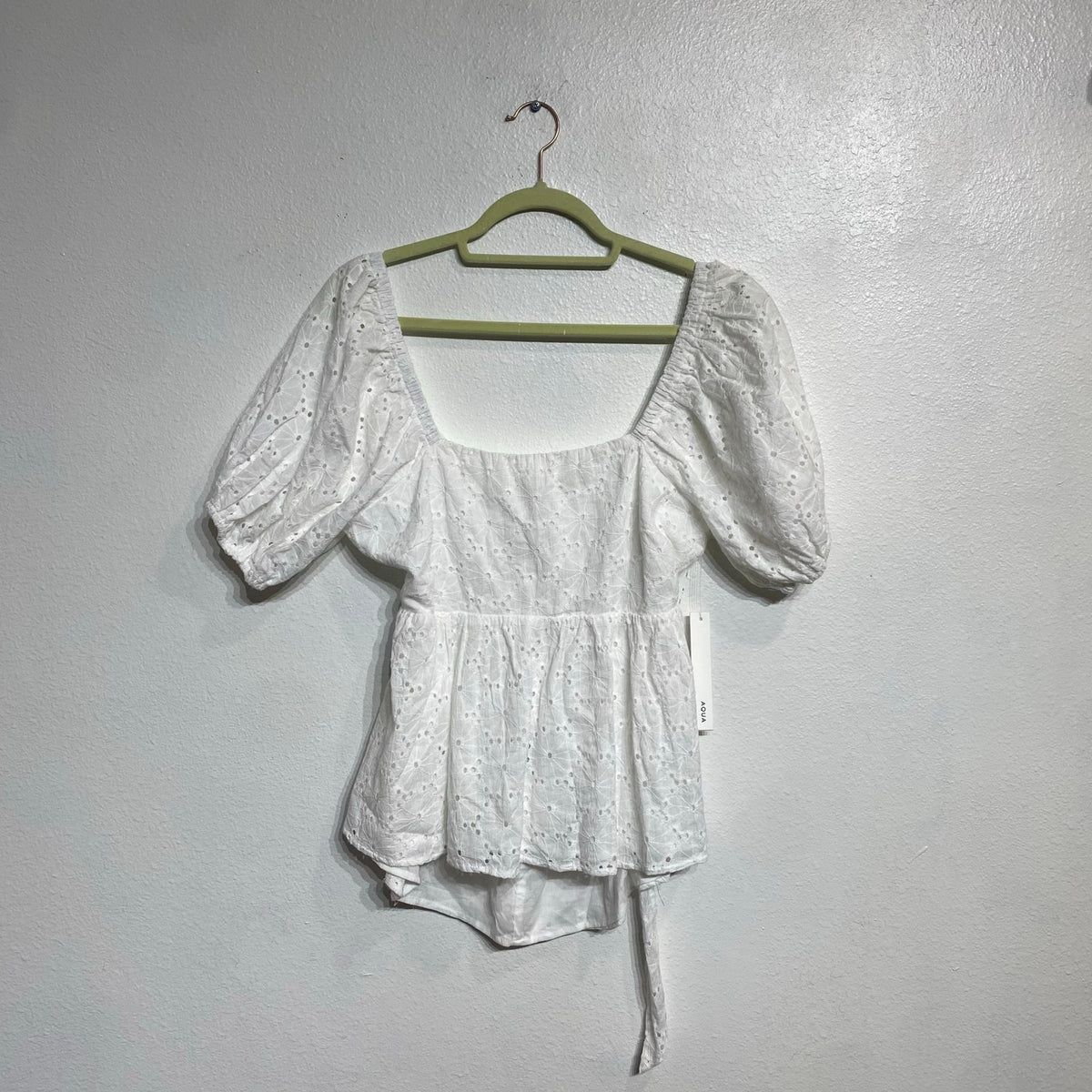 Aqua White Babydoll Eyelet Top Sz M NWT