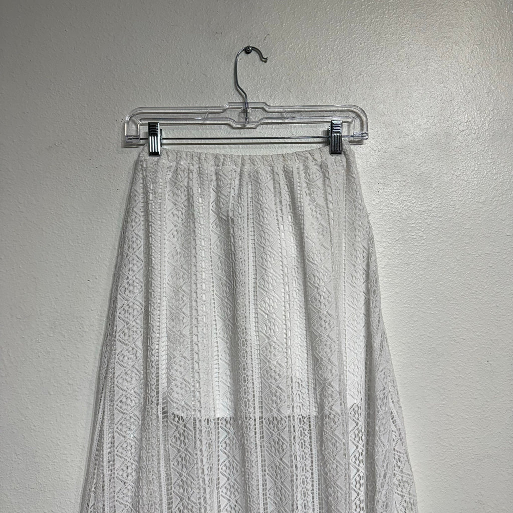 BB DAKOTA White The Seeker Crochet Maxi Skirt Sz XS NWT