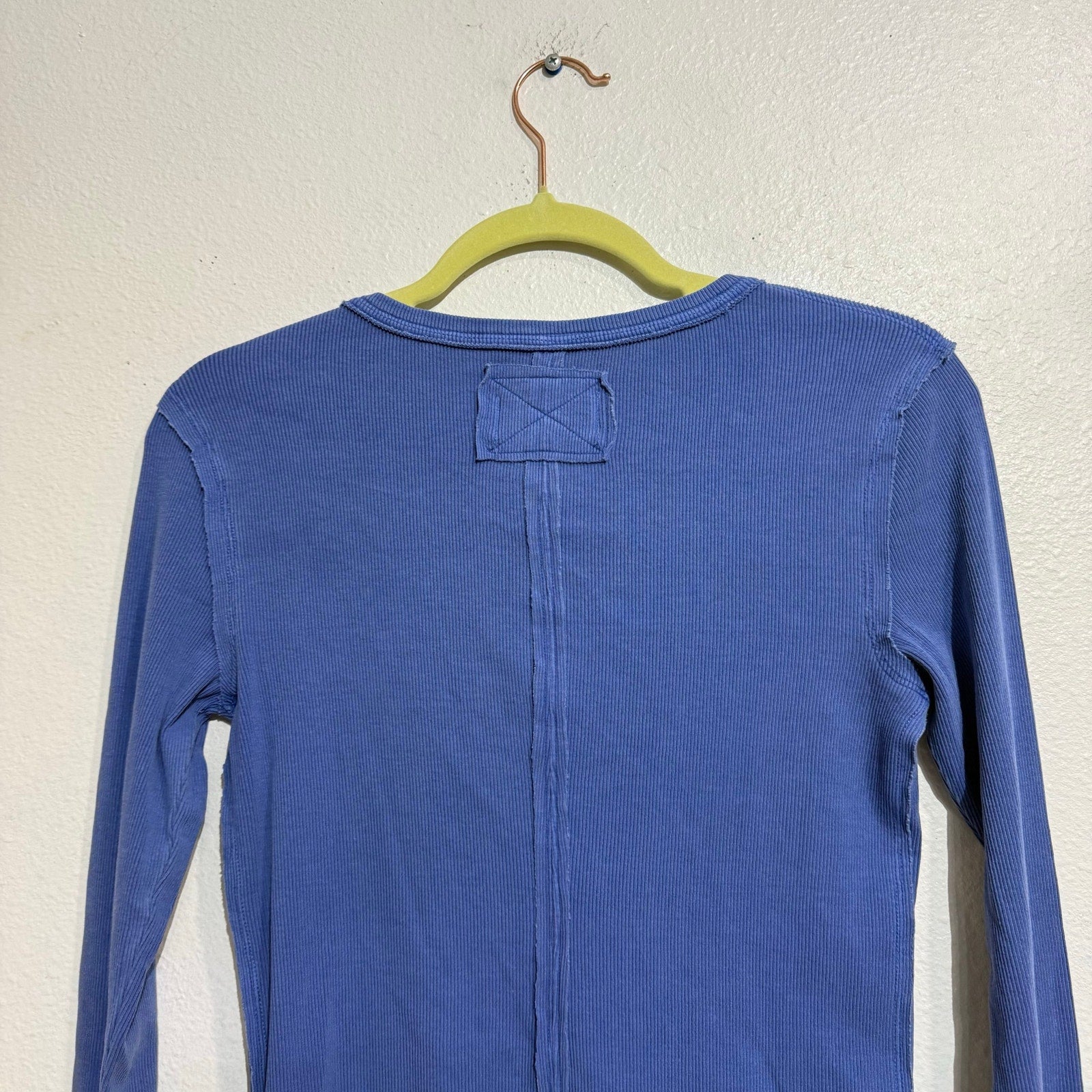 We The Free Free People Cold River Blue Ribbed Long Sleeve Henley Top Sz S NWT