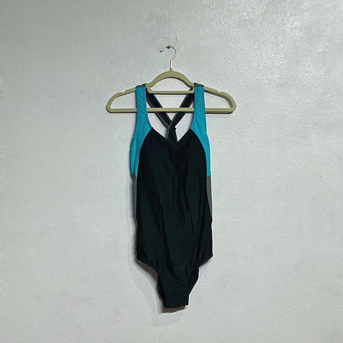 Charmo Black Colorblock One Piece Slimming Swimsuit Black Sz M NWT