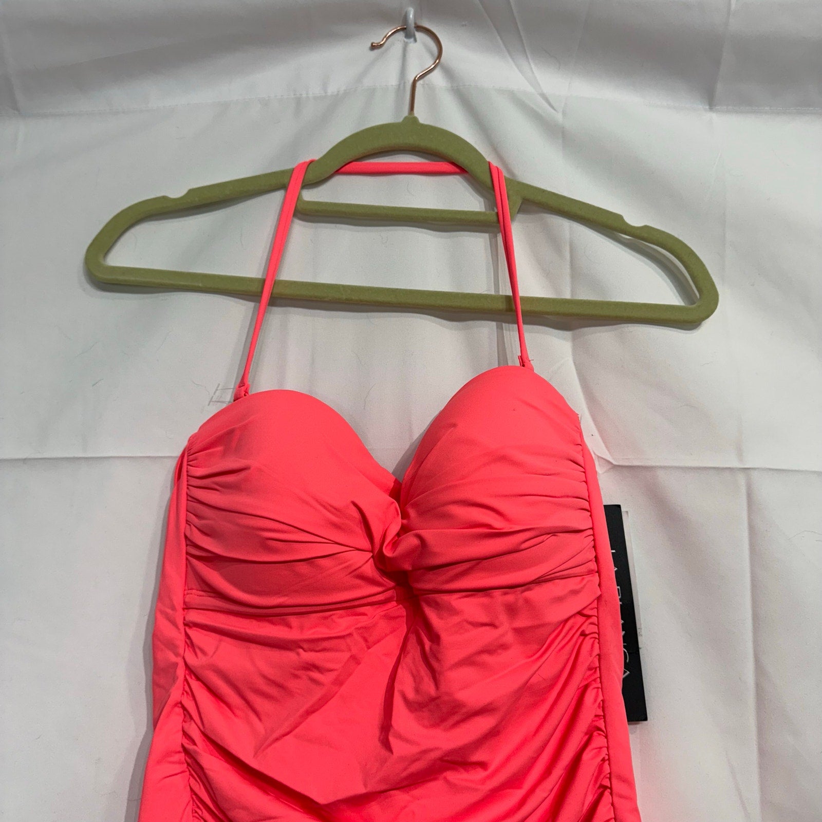 La Blanca Island Goddess Twist Bandini Tankini Top Sz 6 NWT
