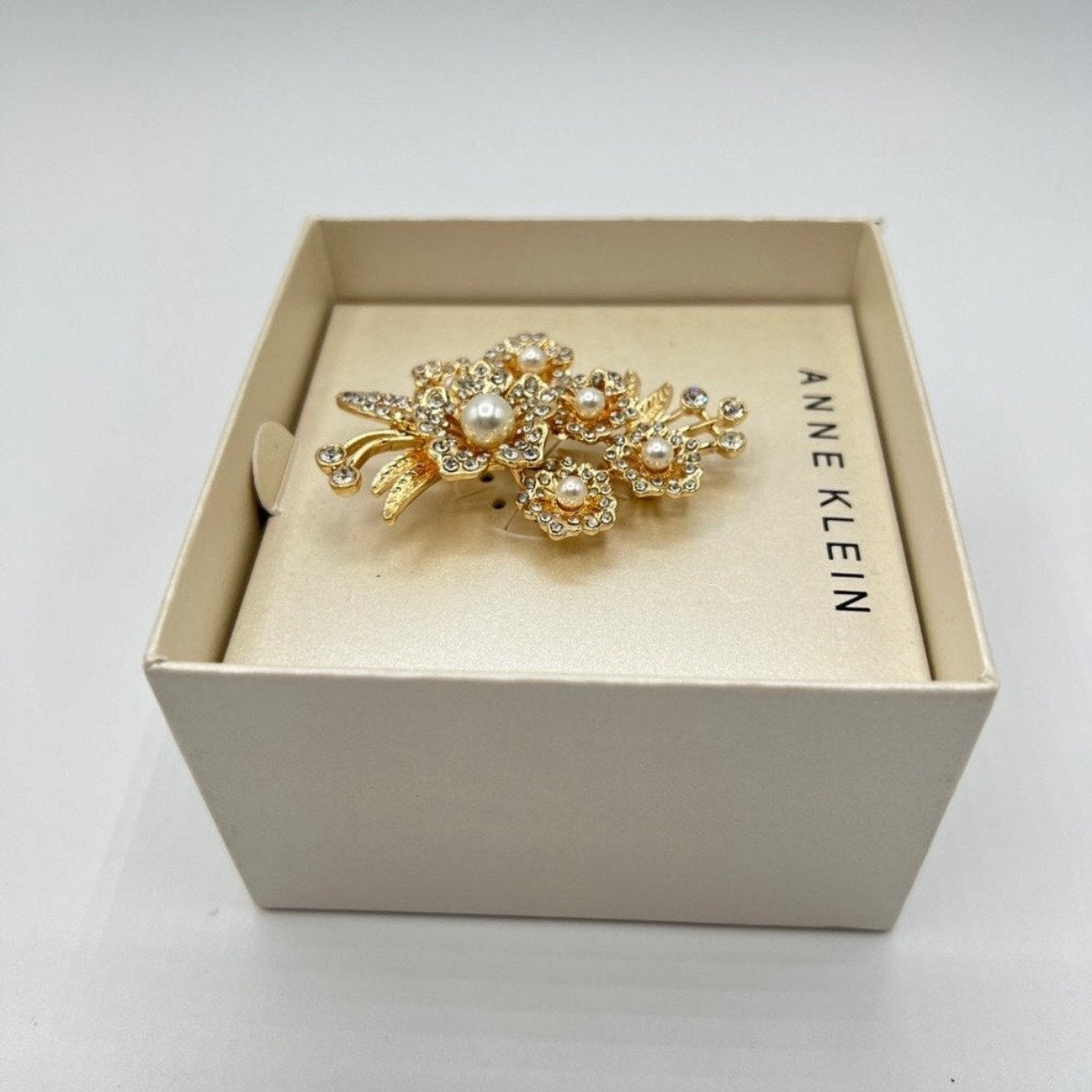 Anne Klein Gold Tone Imitation Crystal Pearl Flower Cluster Pin Brooch NWT
